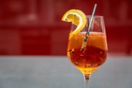 Sparkling ice is a carbonated drink, it can cause acidity. (Image via Pexels/ Markus Spiske)